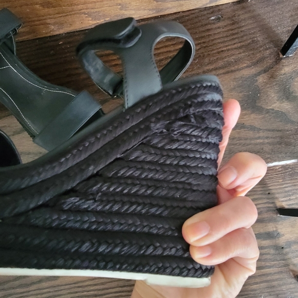 Kendal and Kylie wedge sandals - Picture 4 of 4